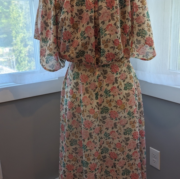 Vintage 1970s Montgomery Ward Spring Dress - Picture 2 of 3